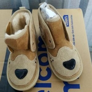 Ugg Bear Winter Boot NWT no box sz11 Kids Rare